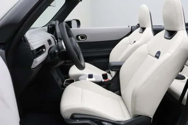MINI Cabrio (2026) thumbnail 6