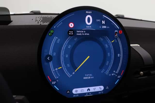 MINI Mini Electric (2026) thumbnail 3