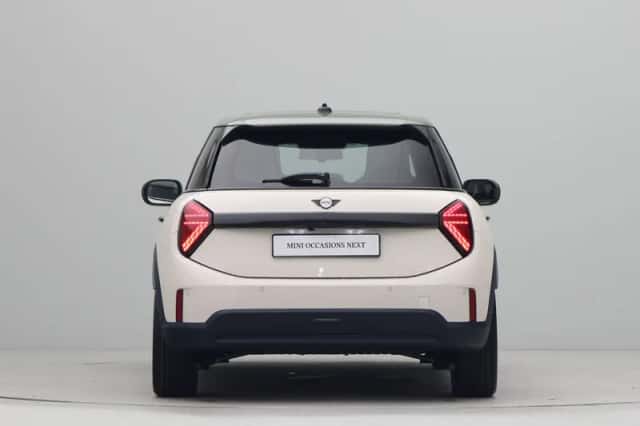 MINI Cooper (2026) thumbnail 6