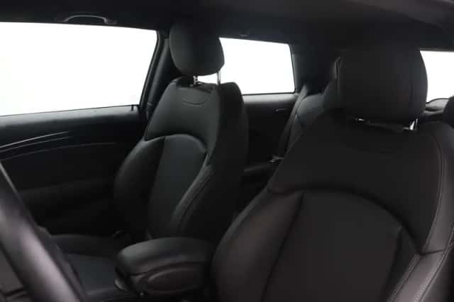 MINI Mini Electric (2023) thumbnail 4