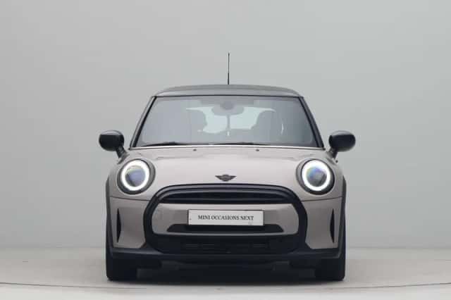 MINI Cooper (2022) thumbnail 2