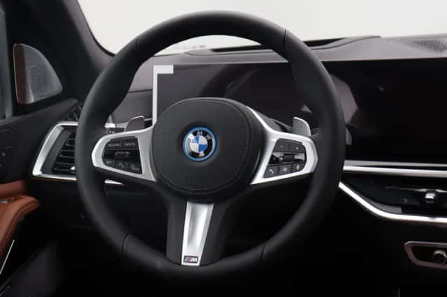 BMW X5 (2026) thumbnail 2