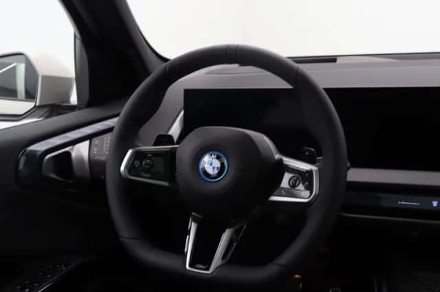 BMW X3 (2026) thumbnail 2