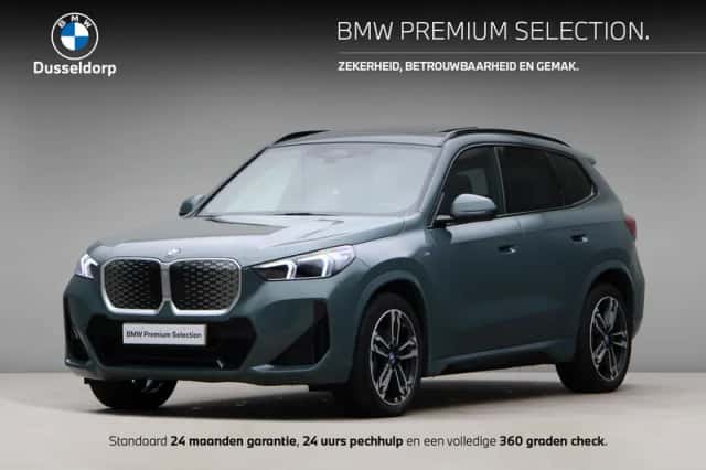 BMW iX1 (2025) thumbnail 1