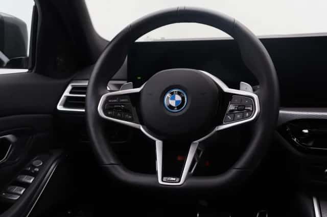 BMW 3-Serie (2026) thumbnail 2