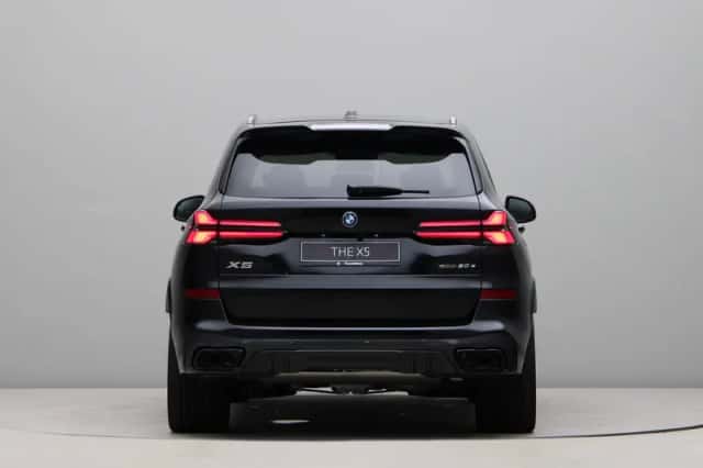 BMW X5 (2026) thumbnail 6