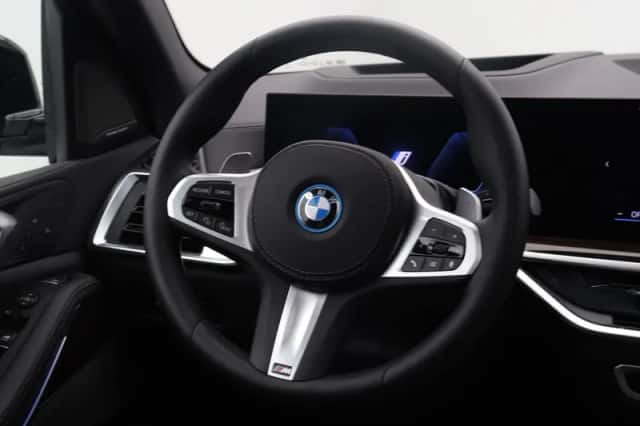 BMW X5 (2026) thumbnail 2