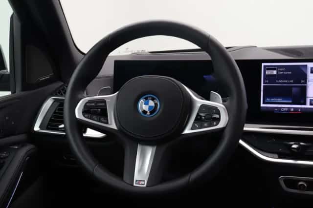 BMW X5 (2026) thumbnail 2