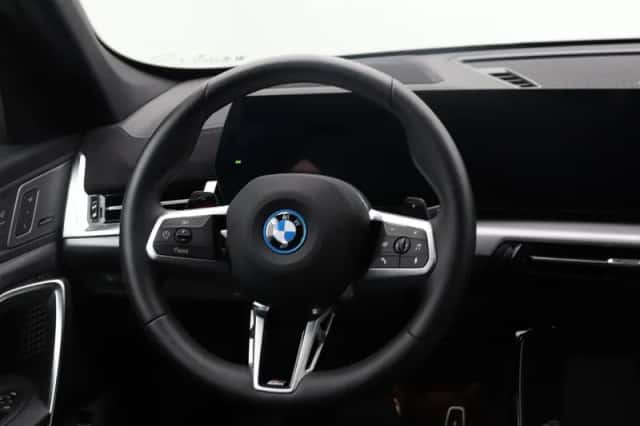BMW X1 (2026) thumbnail 2