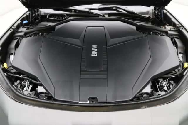 BMW i7 (2026) thumbnail 5