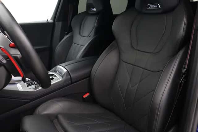 BMW XM (2023) thumbnail 4
