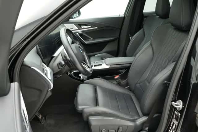 BMW X1 (2023) thumbnail 4