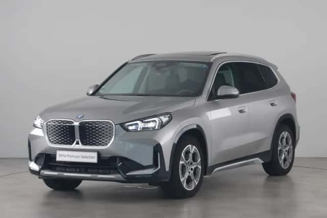 BMW iX1 (2025) thumbnail 1