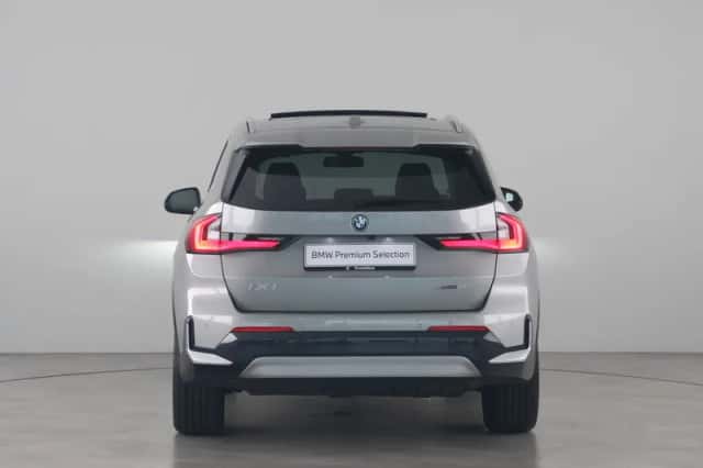 BMW iX1 (2025) thumbnail 6