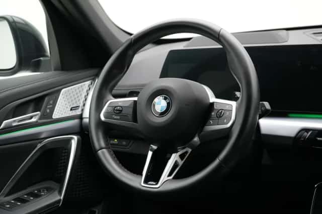 BMW X1 (2023) thumbnail 2