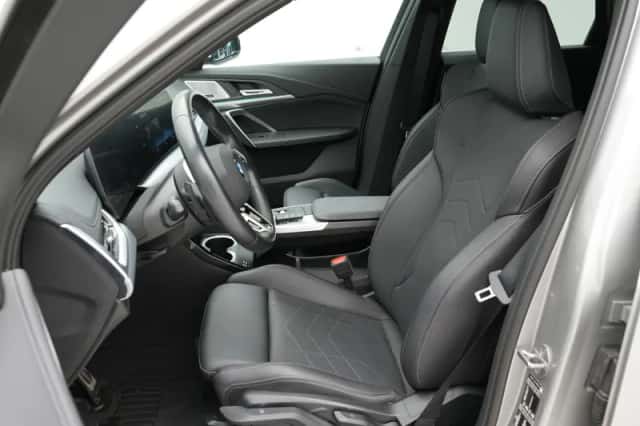BMW X1 (2023) thumbnail 4