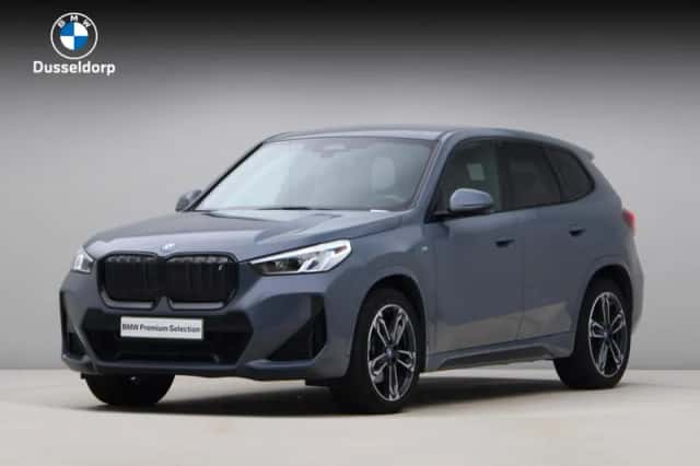 BMW iX1 (2023) thumbnail 1