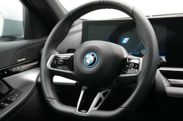 BMW 5-Serie (2024) thumbnail 2