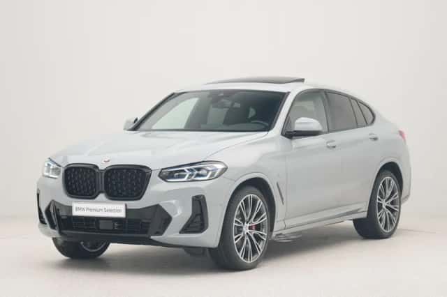 BMW X4 (2023) thumbnail 1