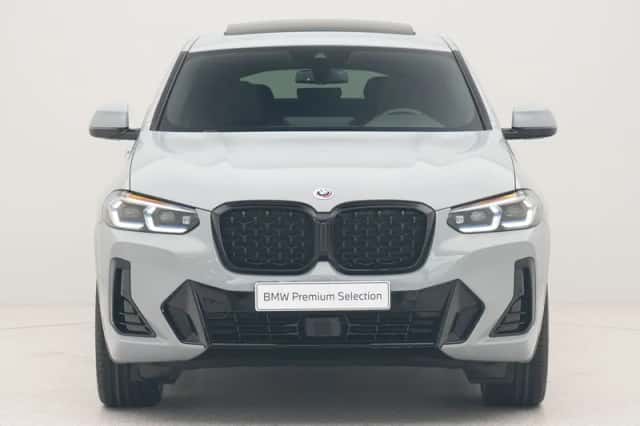 BMW X4 (2023) thumbnail 5