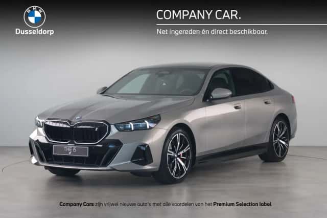 BMW i5 (2026) thumbnail 1