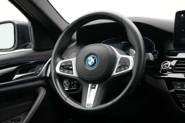 BMW 5-Serie (2022) thumbnail 2