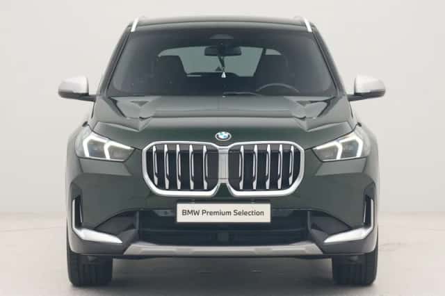 BMW X1 (2022) thumbnail 5