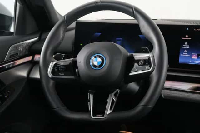 BMW 5-Serie (2026) thumbnail 2