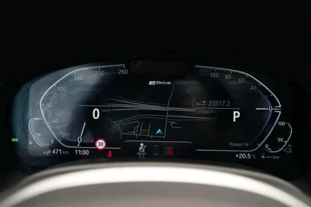 BMW 7-Serie (2022) thumbnail 3