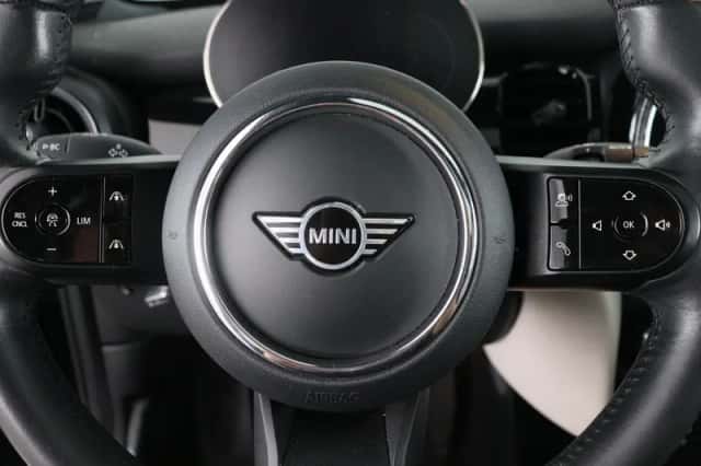MINI Mini Electric (2022) thumbnail 3
