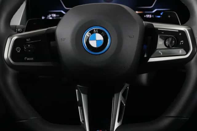 BMW X3 (2026) thumbnail 3