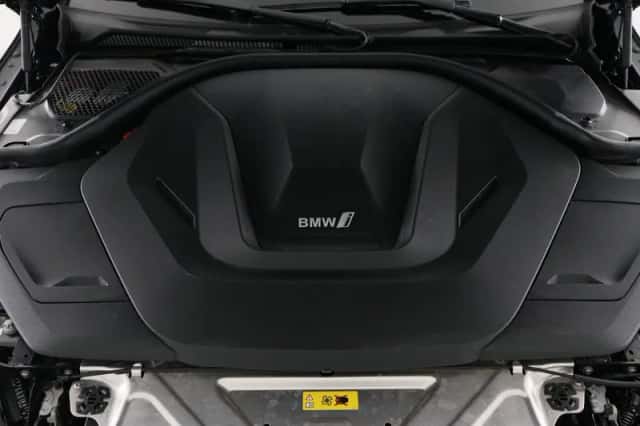 BMW i4 (2026) thumbnail 5