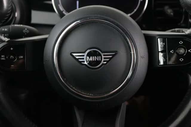 MINI Mini Electric (2023) thumbnail 3