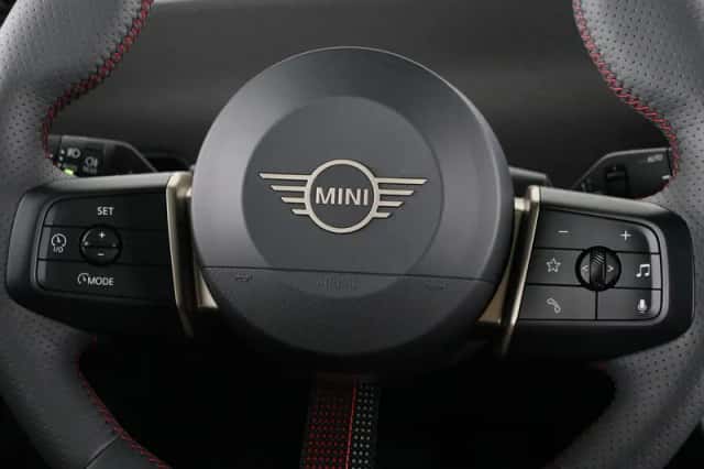 MINI Mini Electric (2025) thumbnail 3