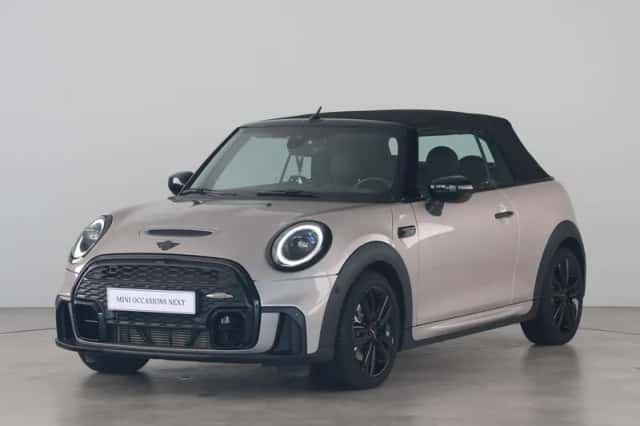 MINI Cabrio (2023) thumbnail 4