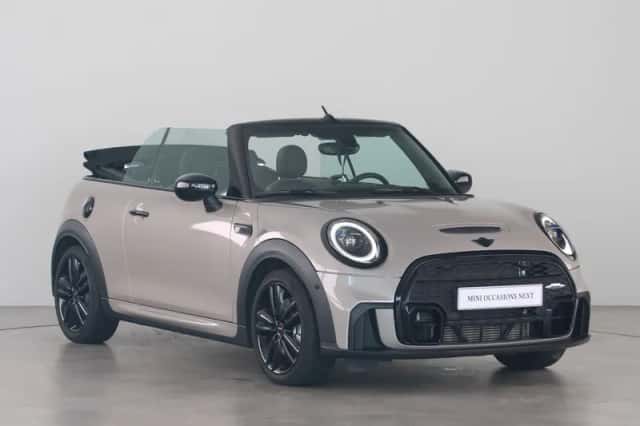 MINI Cabrio (2023) thumbnail 6