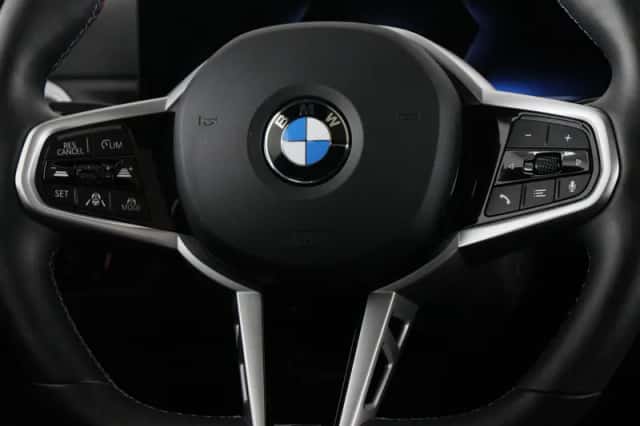 BMW i4 (2026) thumbnail 3