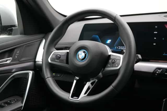 BMW X1 (2025) thumbnail 2