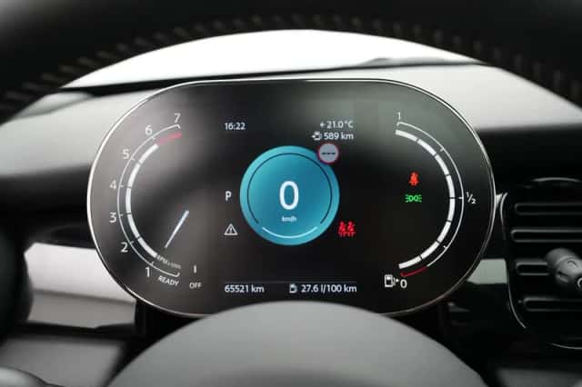 MINI John Cooper Works (2023) thumbnail 3