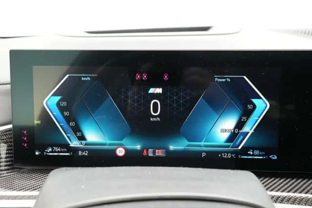 BMW X5 (2023) thumbnail 3