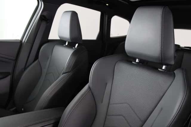 BMW iX1 (2025) thumbnail 5