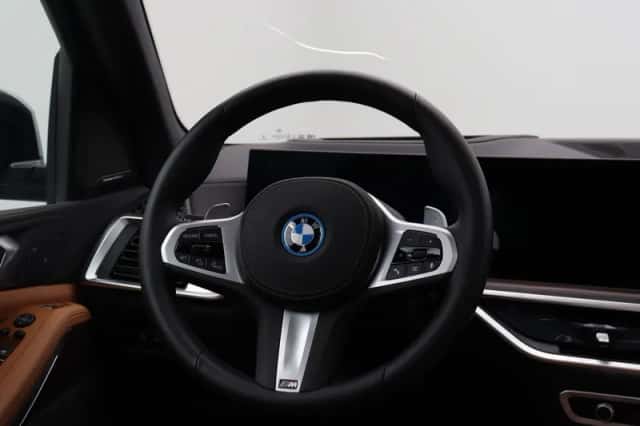BMW X5 (2026) thumbnail 2