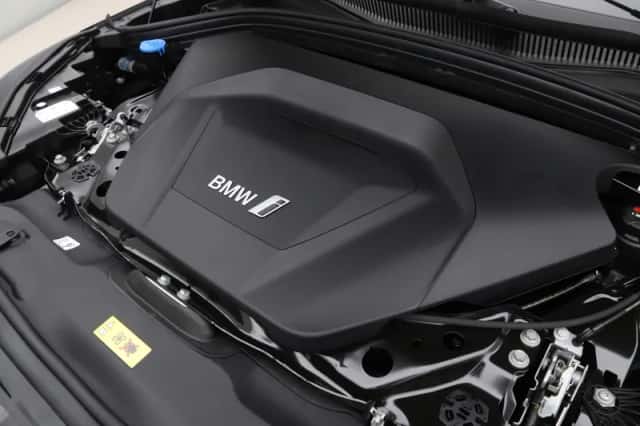 BMW iX2 (2024) thumbnail 4