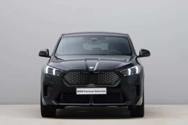 BMW iX2 (2024) thumbnail 6