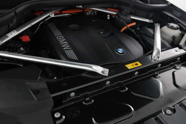 BMW X5 (2024) thumbnail 4