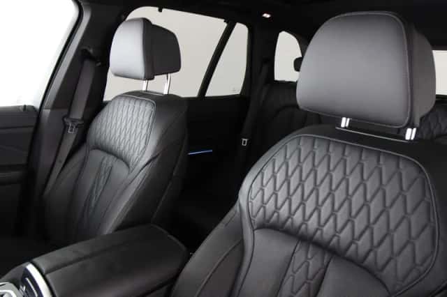 BMW X5 (2024) thumbnail 5