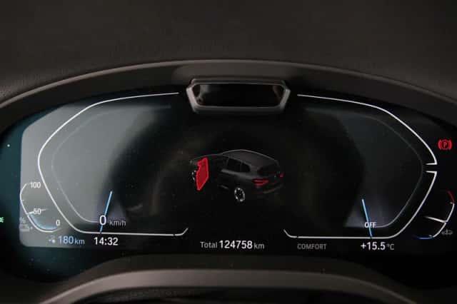 BMW iX3 (2021) thumbnail 3