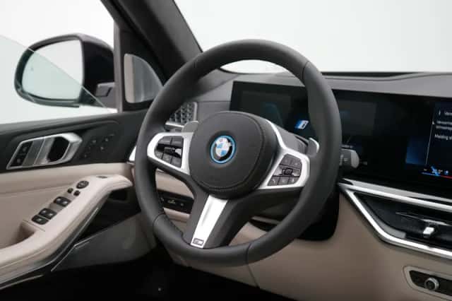 BMW X5 (2026) thumbnail 2
