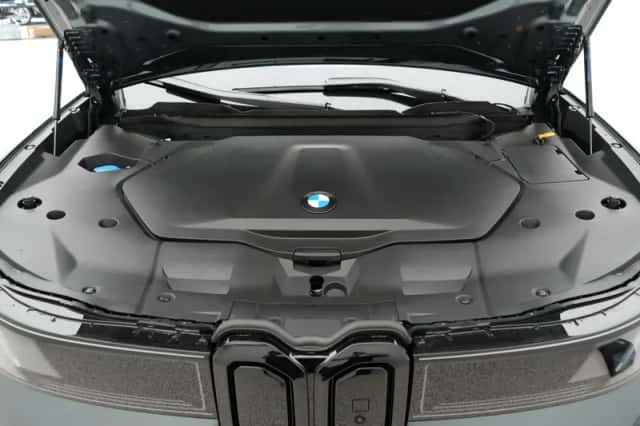 BMW iX3 (2026) thumbnail 4