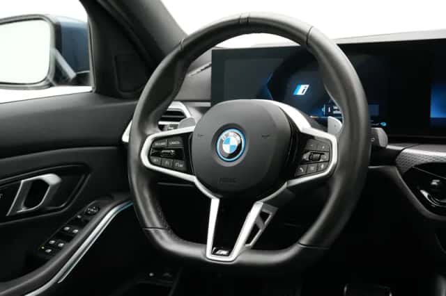 BMW 3-Serie (2025) thumbnail 2